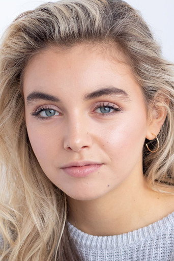 Portrait of Chloe Skoczen