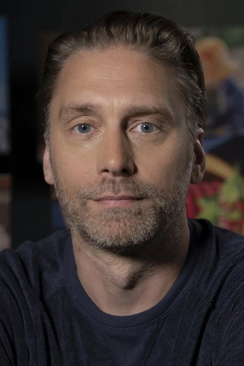 Portrait of Scott Mosier