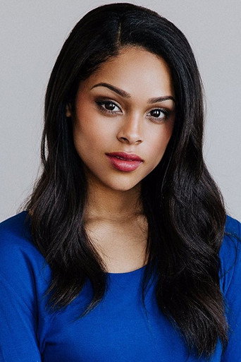 Portrait of Ash Santos