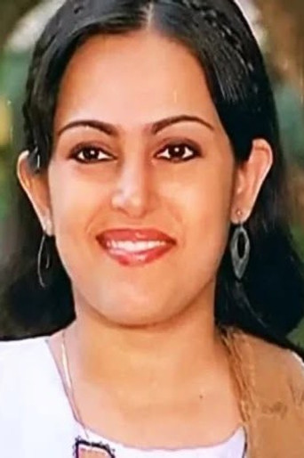 Portrait of Nisha Noor