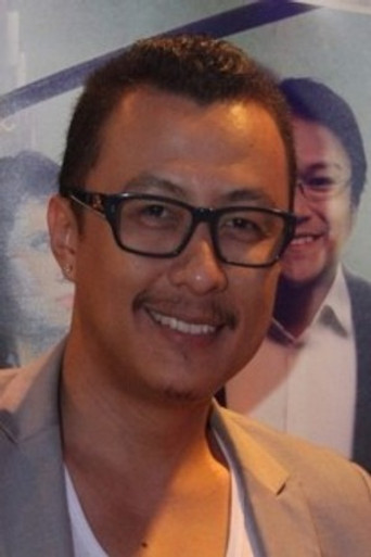 Portrait of Alex Yanz
