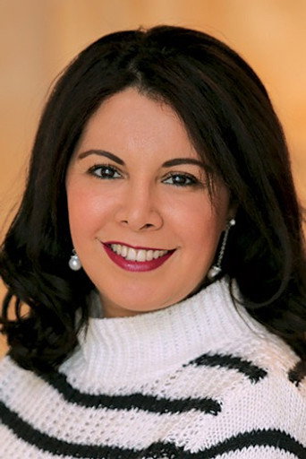 Portrait of Mouna Fettou