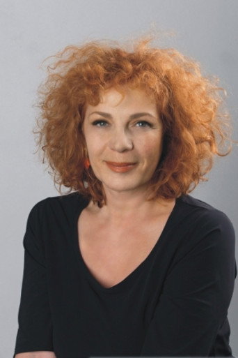 Portrait of Nina Hoger