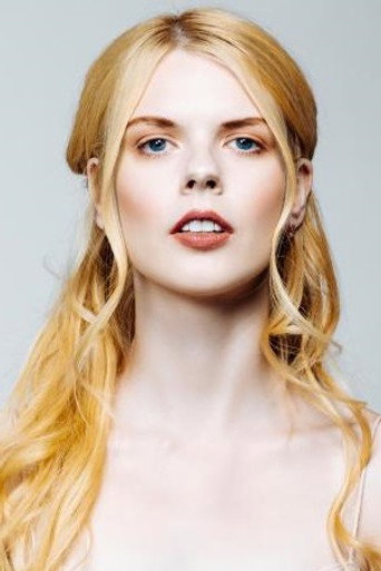 Portrait of Ayvianna Snow