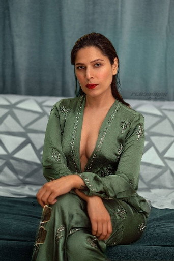 Portrait of Sonam Arora