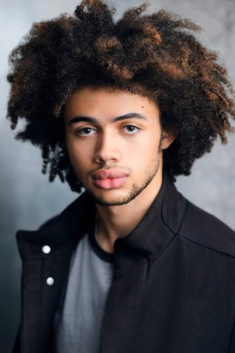 Portrait of Zac Looker