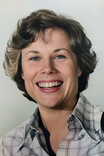 Portrait of Linda Carlson