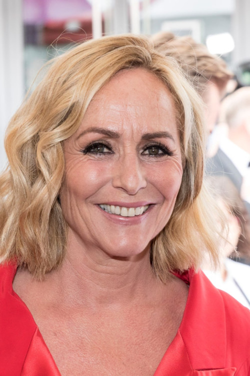 Angela Groothuizen