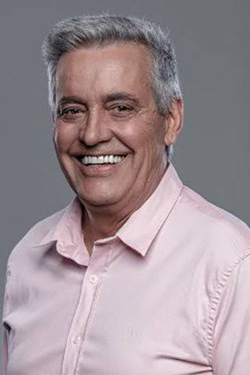 Mauro Naves