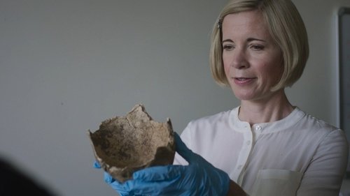 Lucy Worsley Investigates scene 2