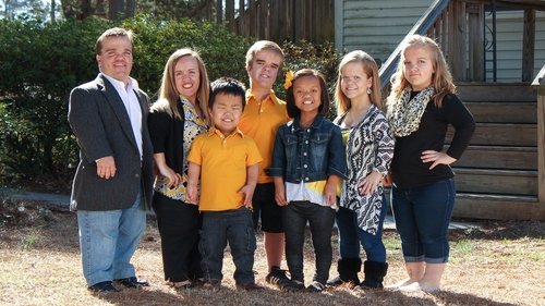 7 Little Johnstons scene 3