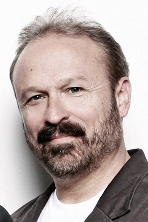 Daryl Stuermer