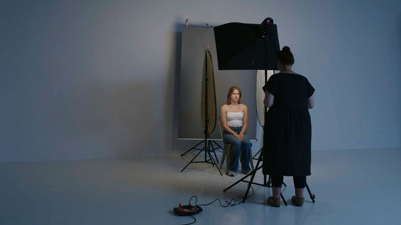 Backdrop image for movie Eindeloos Gepest - Het Verhaal van Nora, Tren en Anne-Ruth