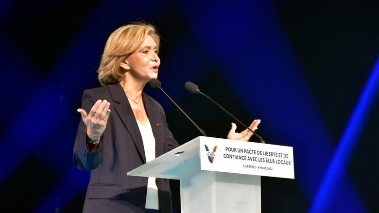 Backdrop image for movie Macron, Pécresse : Coulisses d'une campagne