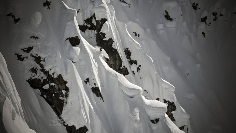 Backdrop image for movie The Land of Giants
