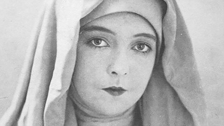 Backdrop image for movie The White Sister