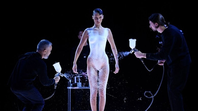 Backdrop image for movie Coperni : le couple qui révolutionne la mode