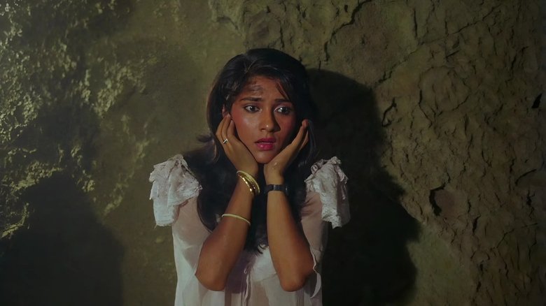 Backdrop image for movie Tahkhana