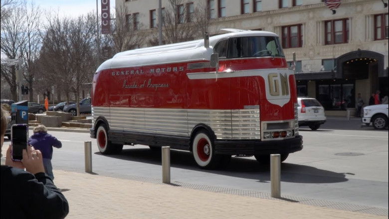 Backdrop image for movie Miracle At Beaverdam - The Restoration of Futurliner No. 10