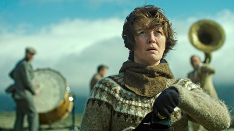 Backdrop image for movie Woman at War