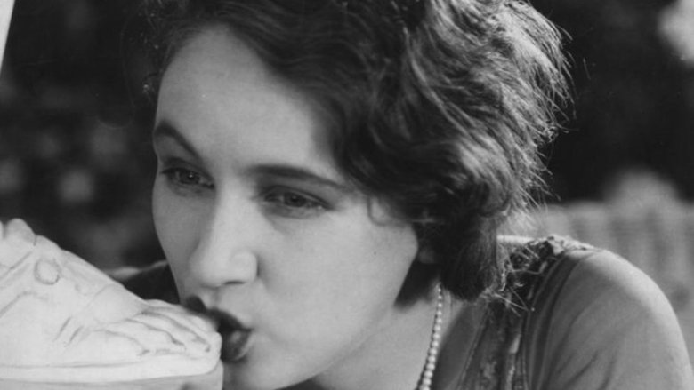 Backdrop image for movie L'Âge d'or