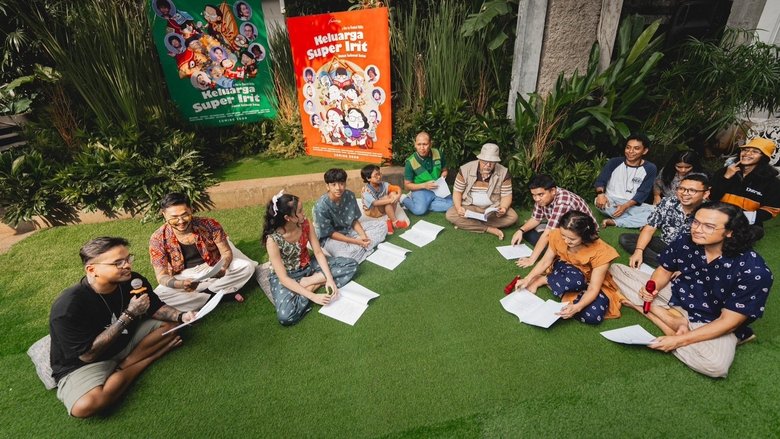Backdrop image for movie Keluarga Super Irit
