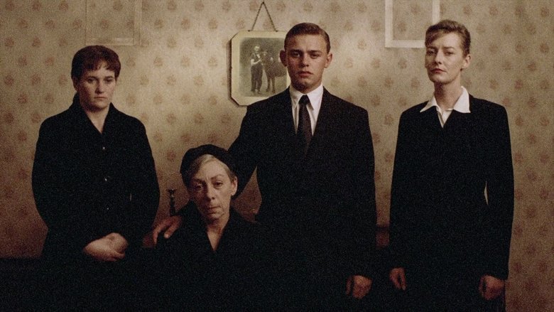 Backdrop image for movie Distant Voices, Still Lives