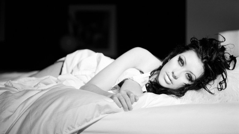 Backdrop image for movie Christina Aguilera: Stripped - Live in the U.K.