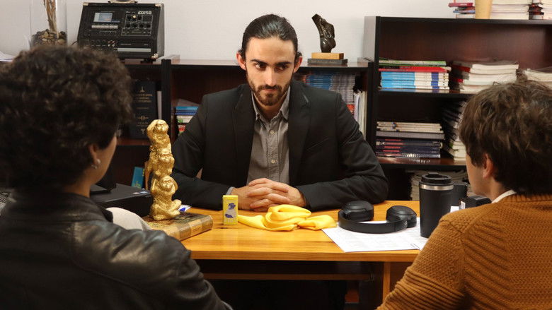 Backdrop image for movie La de los tres monos