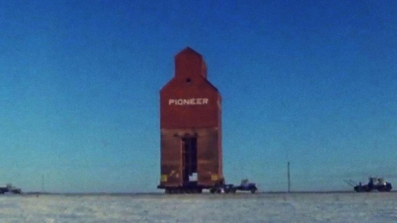 Backdrop image for movie Canada Vignettes: The Move
