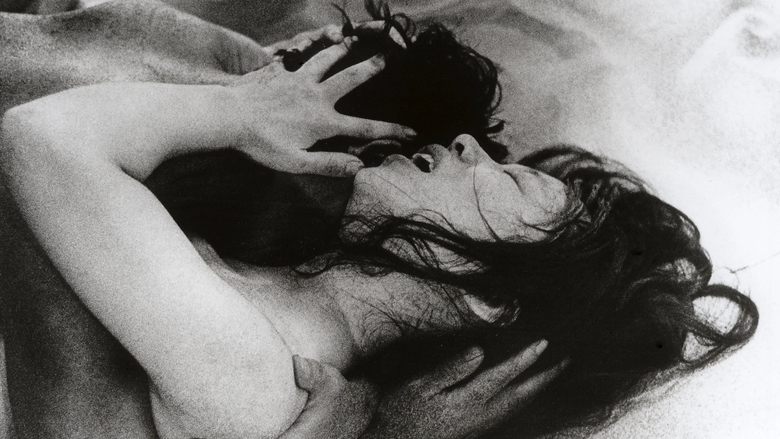 Backdrop image for movie Woman in the Dunes
