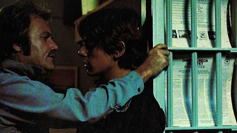 Backdrop image for movie The Glass House