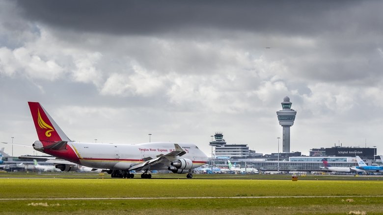 Backdrop image for movie 100 jaar Schiphol: Luchtzaken onder de zeespiegel
