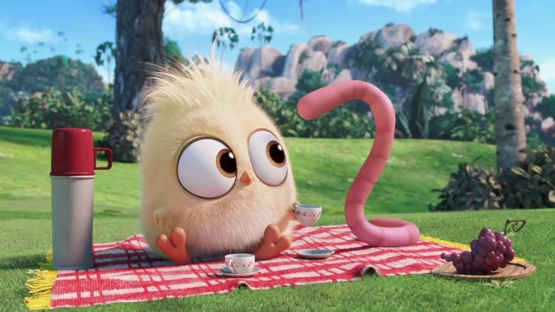 Backdrop image for movie Angry Birds: The Early Hatchling Gets The Worm