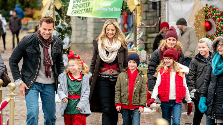 Backdrop image for movie A Christmas to Remember