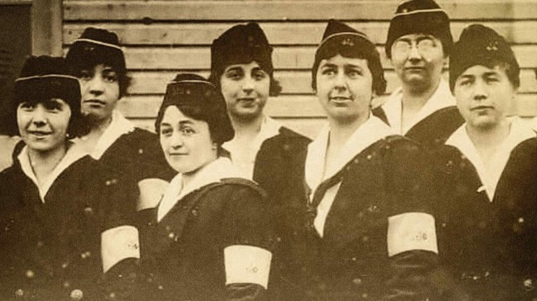 Backdrop image for movie The Hello Girls