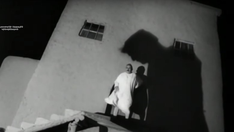 Backdrop image for movie Master and Servant