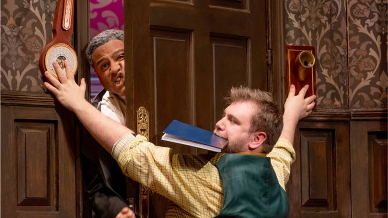 Backdrop image for movie The Play That Goes Wrong