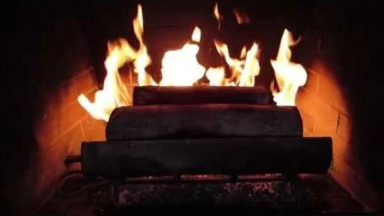 Backdrop image for movie Yule Log with Christmas Music and Loud Family Fighting