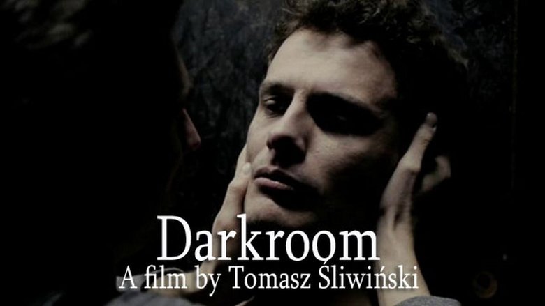 Backdrop image for movie Darkroom