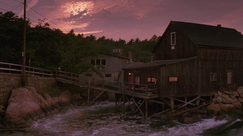 Backdrop image for movie The Witches of Eastwick