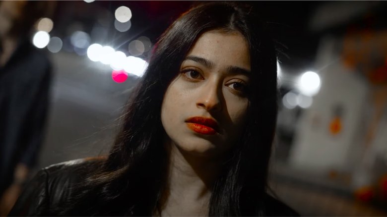 Backdrop image for movie Raw and Red