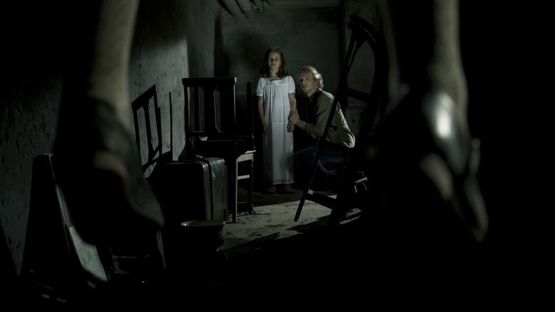 Backdrop image for movie Two Eyes Staring