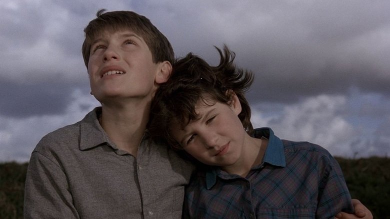 Backdrop image for movie Paperhouse