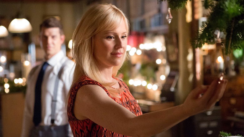 Backdrop image for movie Signed, Sealed, Delivered for Christmas