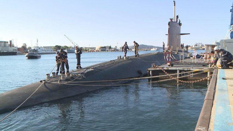 Backdrop image for movie Submarines: The Invisible Weapon