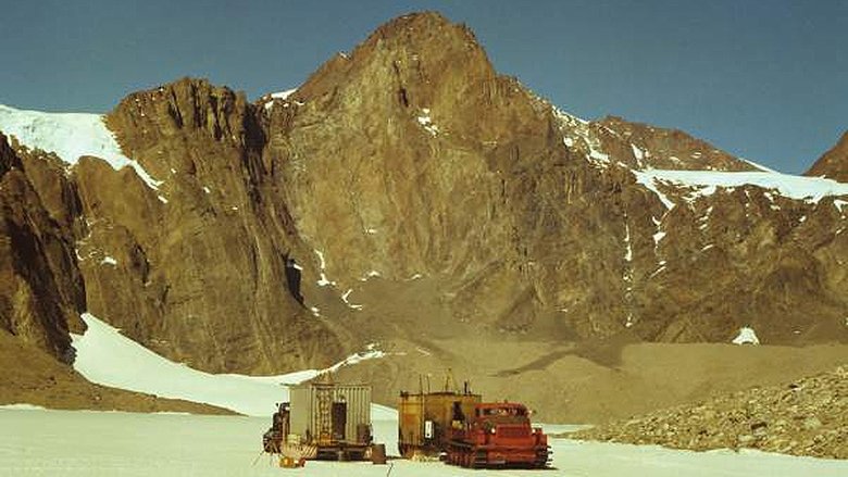 Backdrop image for movie Reunification in the Ice: The Story of the Last GDR Antarctic Explorers