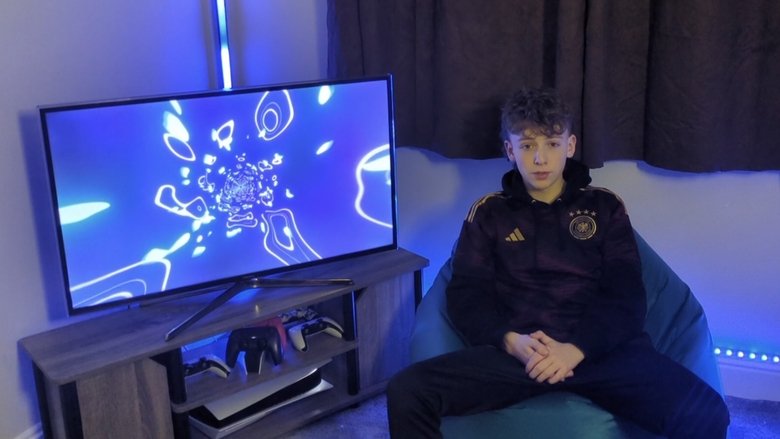 Backdrop image for movie Disconnected