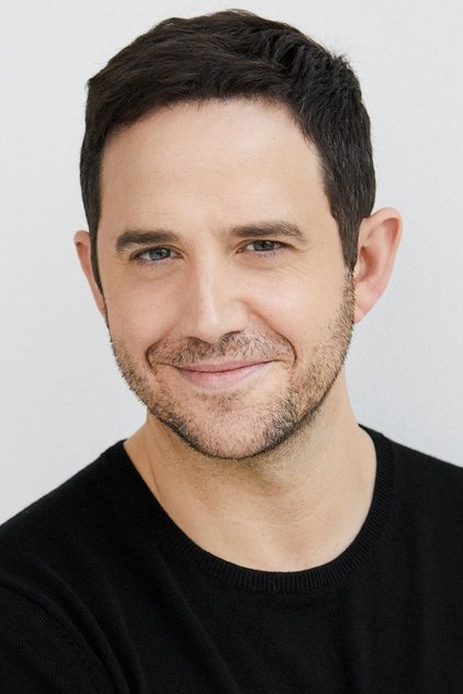 Santino Fontana Santino Fontana