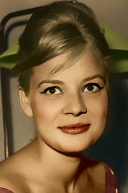 Nadia Lotfi Nadia Lotfi